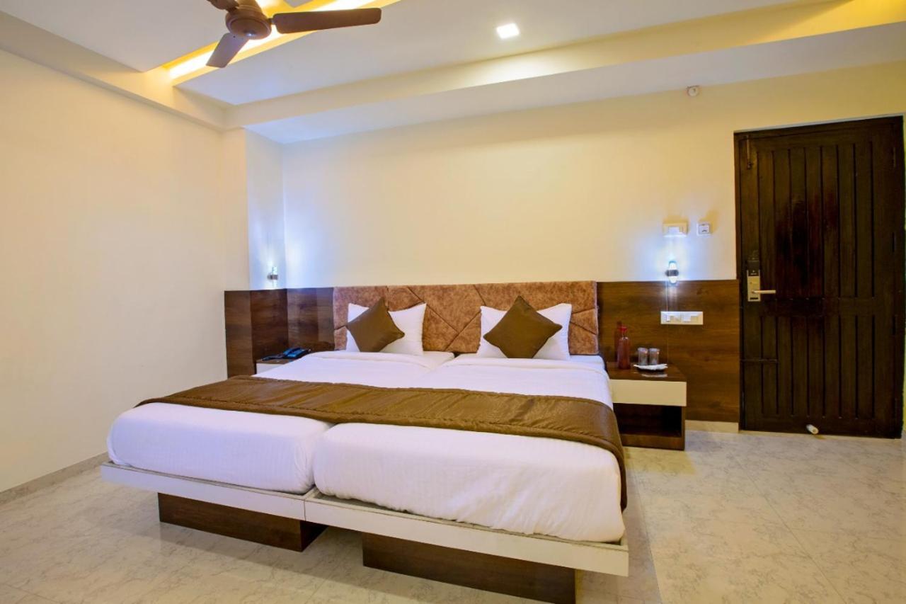 Ivy Residency Hotel โคอิมบาทอร์ ภายนอก รูปภาพ
