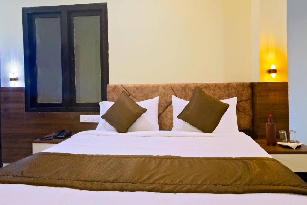 Ivy Residency Hotel โคอิมบาทอร์ ภายนอก รูปภาพ